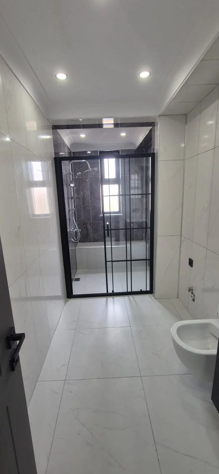 Denize 100m Mesafede, 4+1 Lüks Villa – Ana Yola Cephe