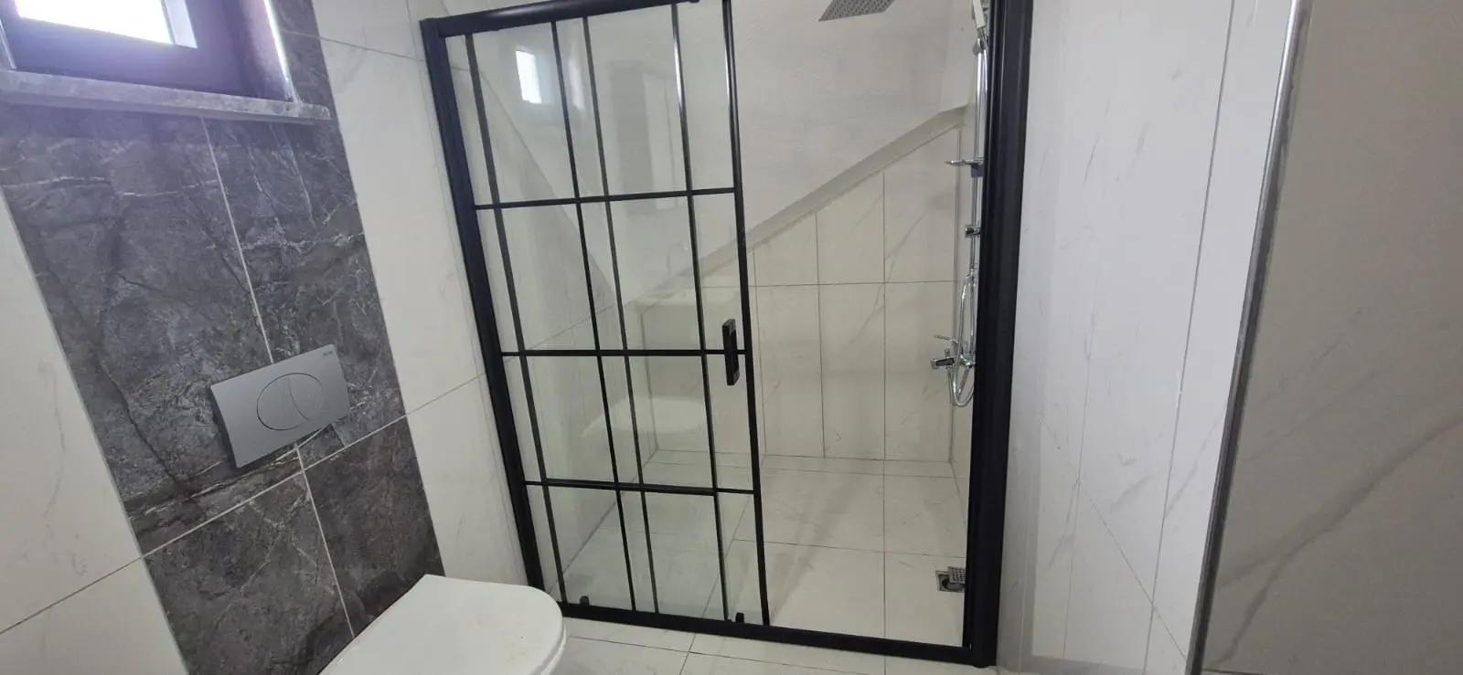 Denize 100m Mesafede, 4+1 Lüks Villa – Ana Yola Cephe