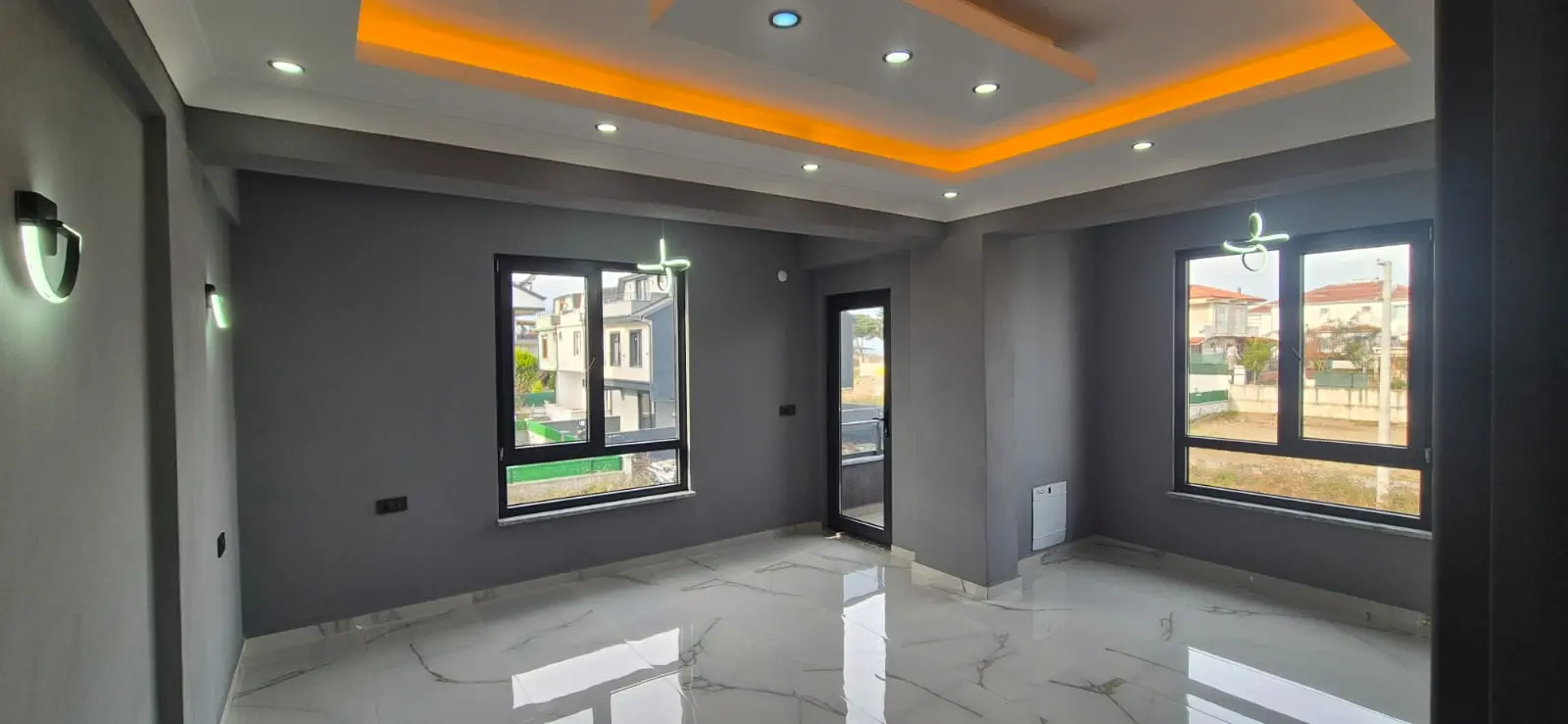 Denize 100m Mesafede, 4+1 Lüks Villa – Ana Yola Cephe