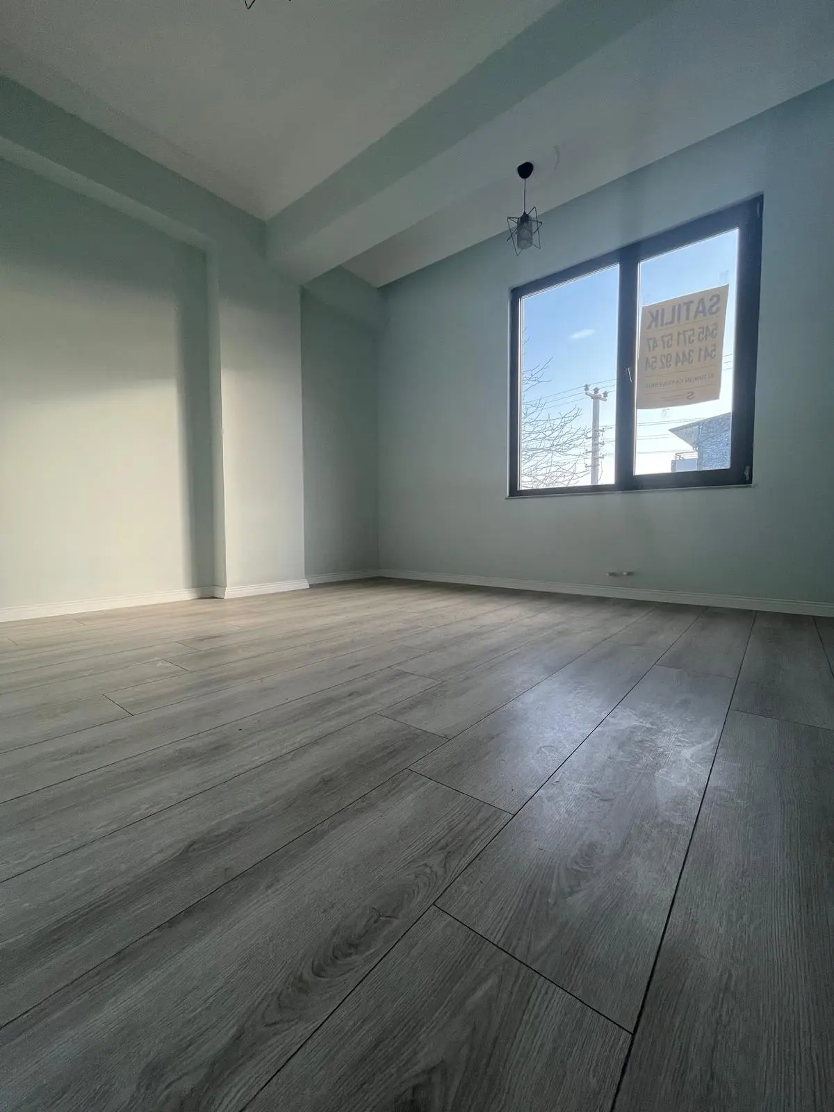 Okul ve Markete Komşu, Denize Yakın, Peyzajlı Köşe Parsel 3+1 Villa